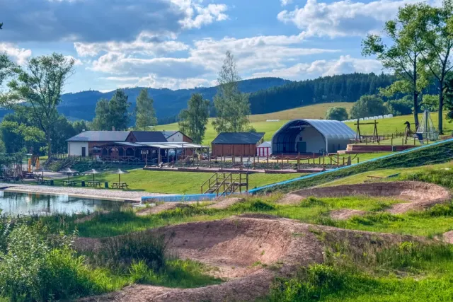 De mooiste campings in Hradec Králové — met BCB Koupálo Janovičky in de spotlight