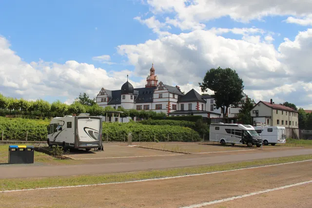 Wohnmobilstellplatz am Schloss Ehrenstein
